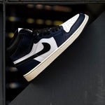 AIR JORDAN 1 / MIDNIGHT NAVY