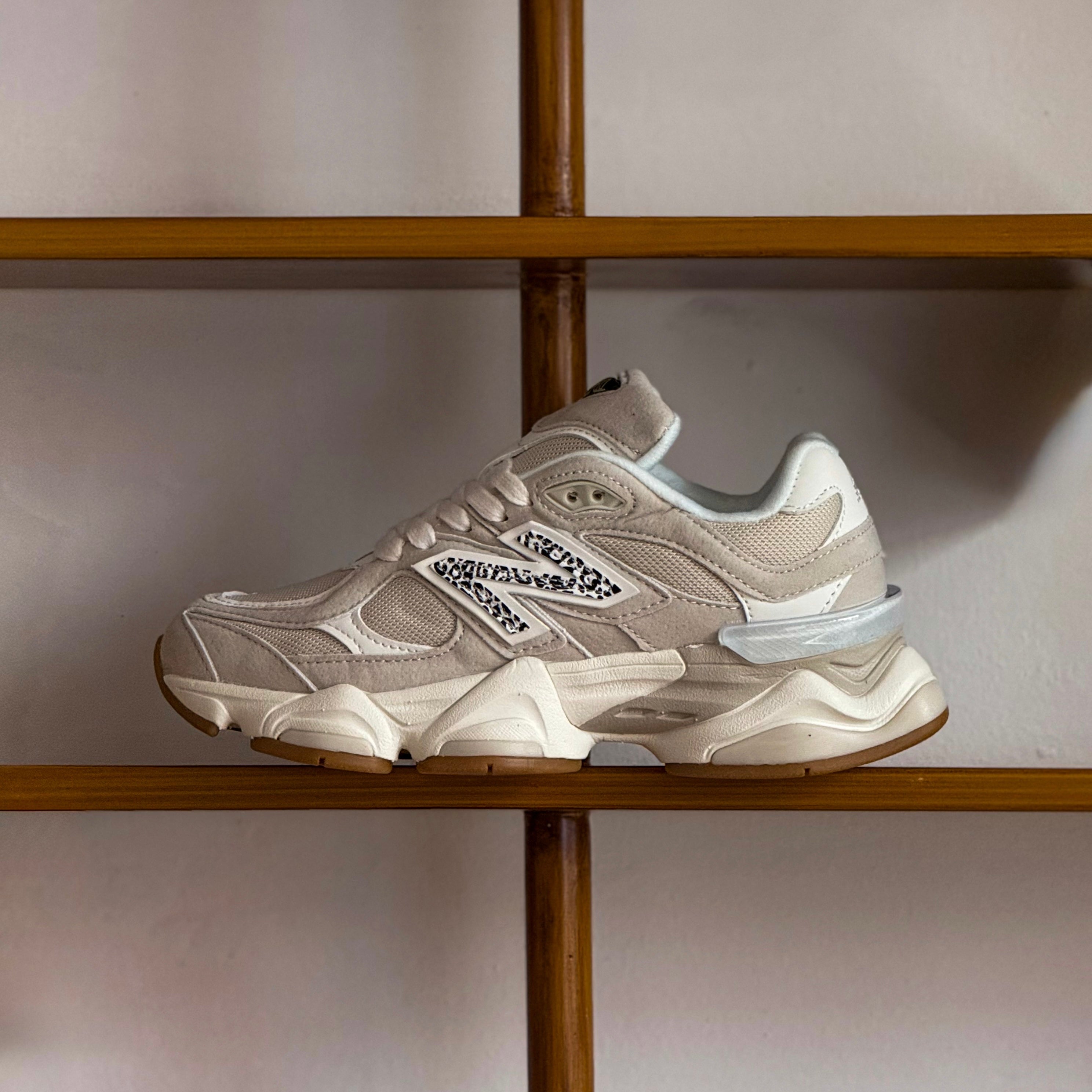 NEW BALANCE 9060 / SEA SALT LEOPARD PRINT
