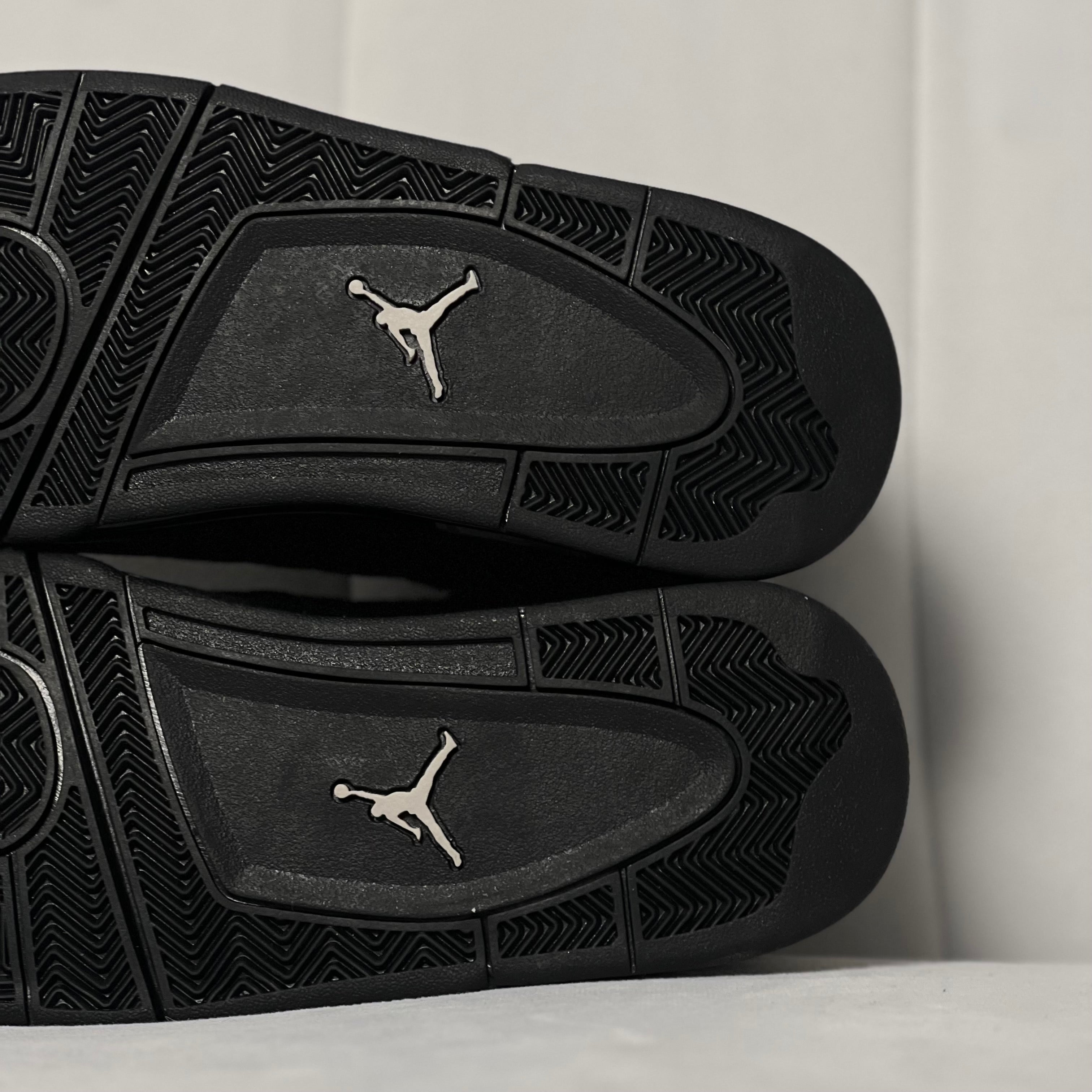 AIR JORDAN 4 BLACK CAT