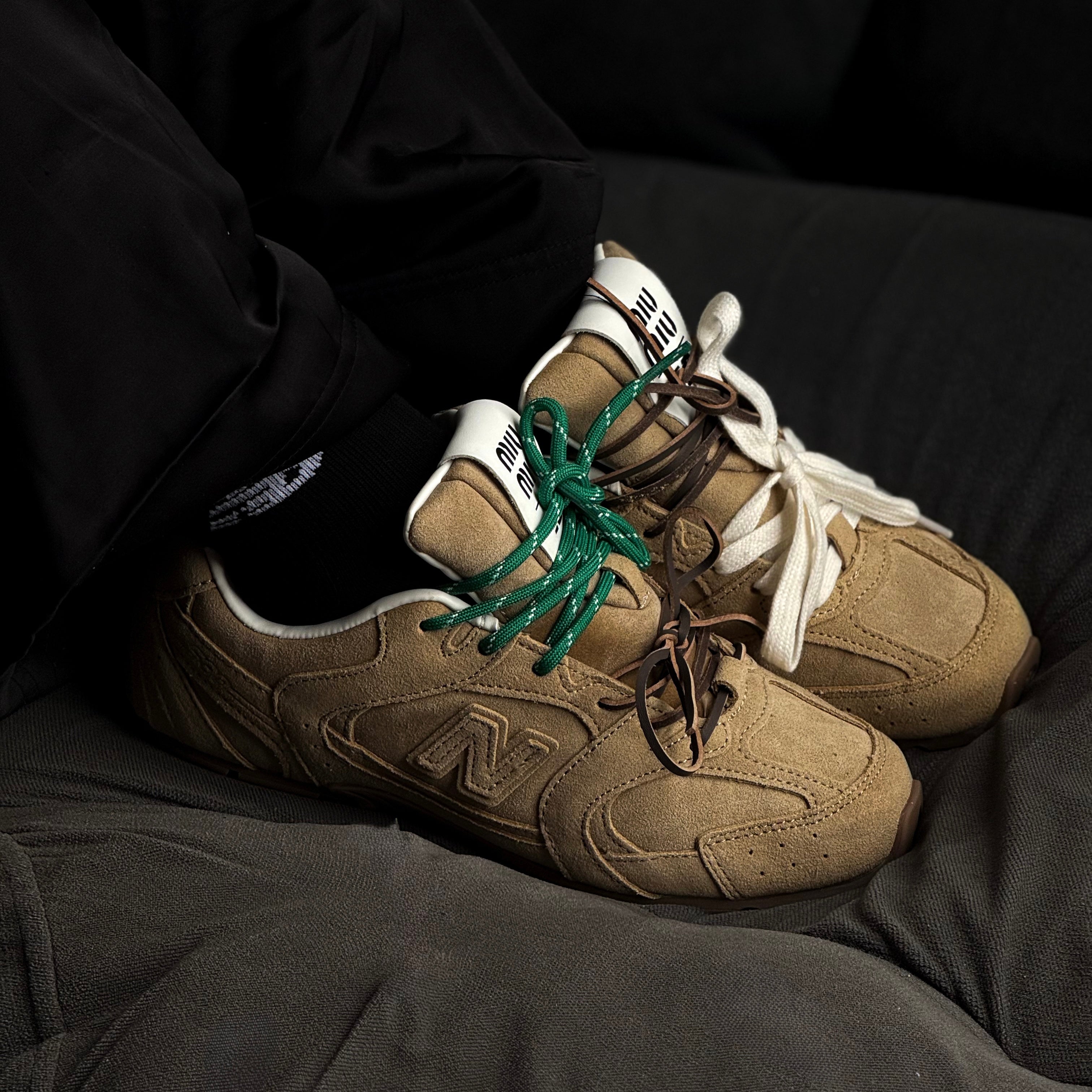 NEW BALANCE 530 SL / MIU MIU ECRU