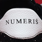 NUMERIS / BLACK WHITE OR