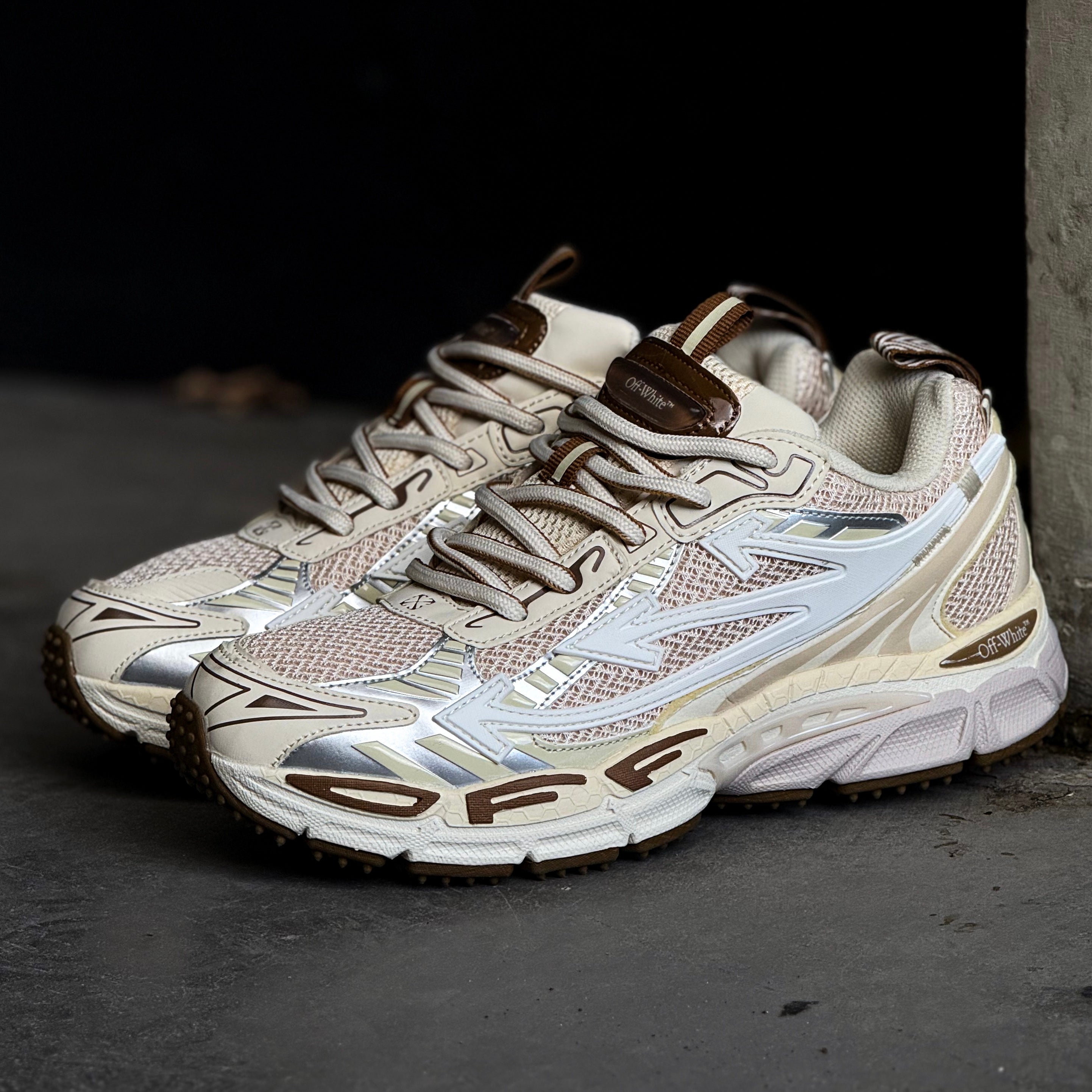 OFF WHITE BE RIGHT BACK / SOFT PINK