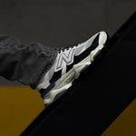 NEW BALANCE 9060 / GREY JET BLACK
