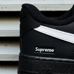 NIKE AIR FORCE 1 LOW / SUPREME BLACK WHITE