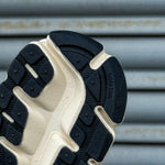 NIKE ZOOM VOMERO 5 / GREY