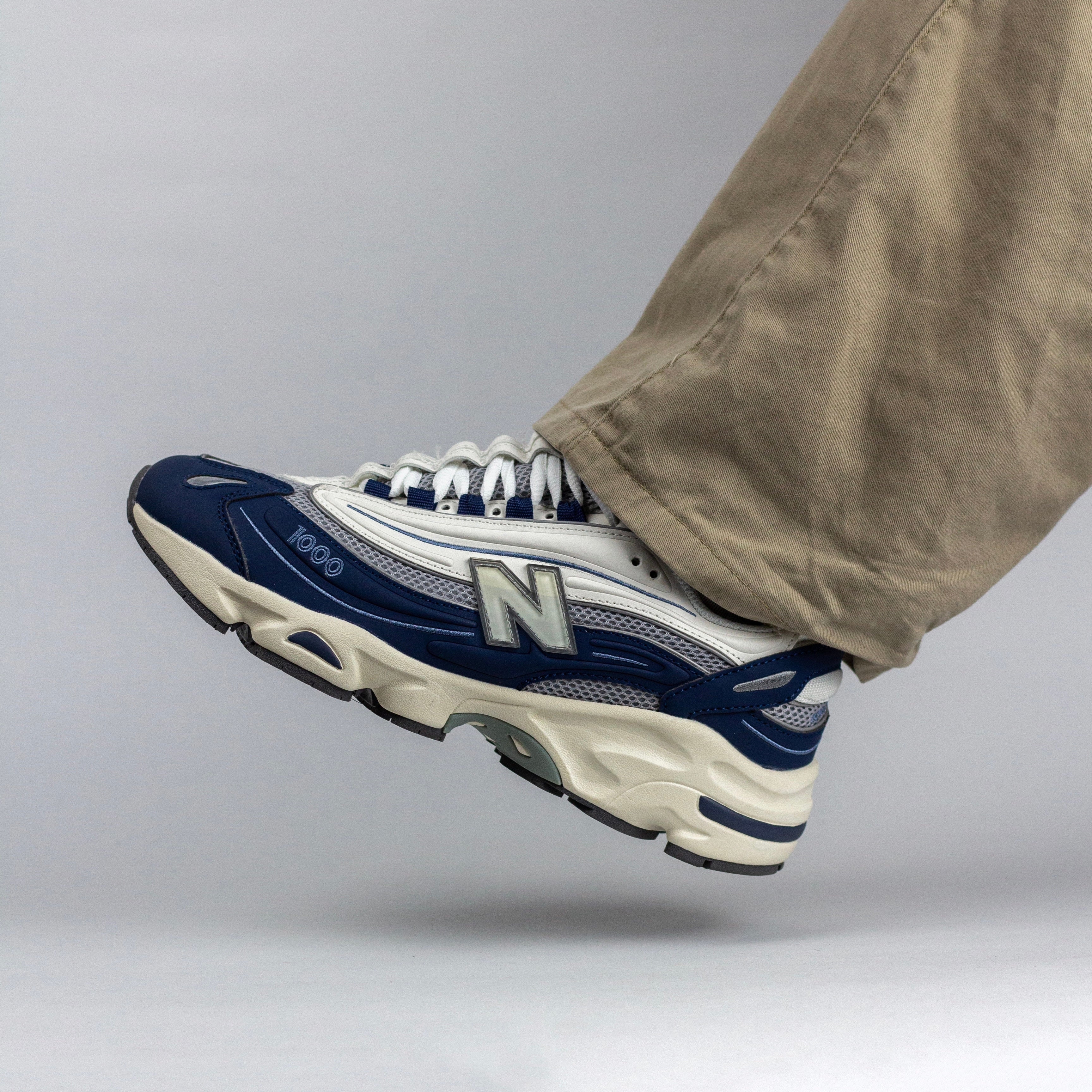 NEW BALANCE 1000 / NAVY SEA SALT