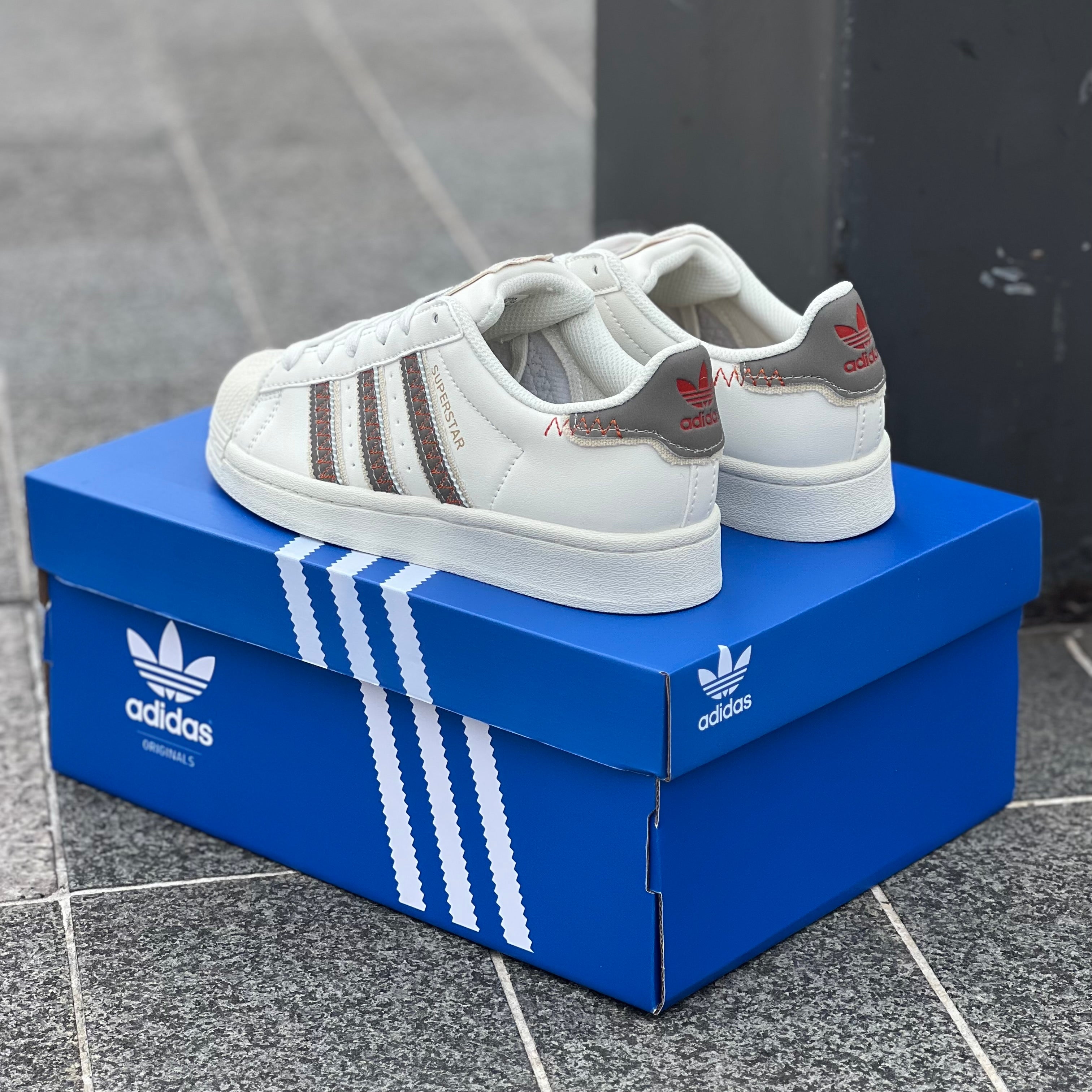 ADIDAS SUPERSTAR / WHITE