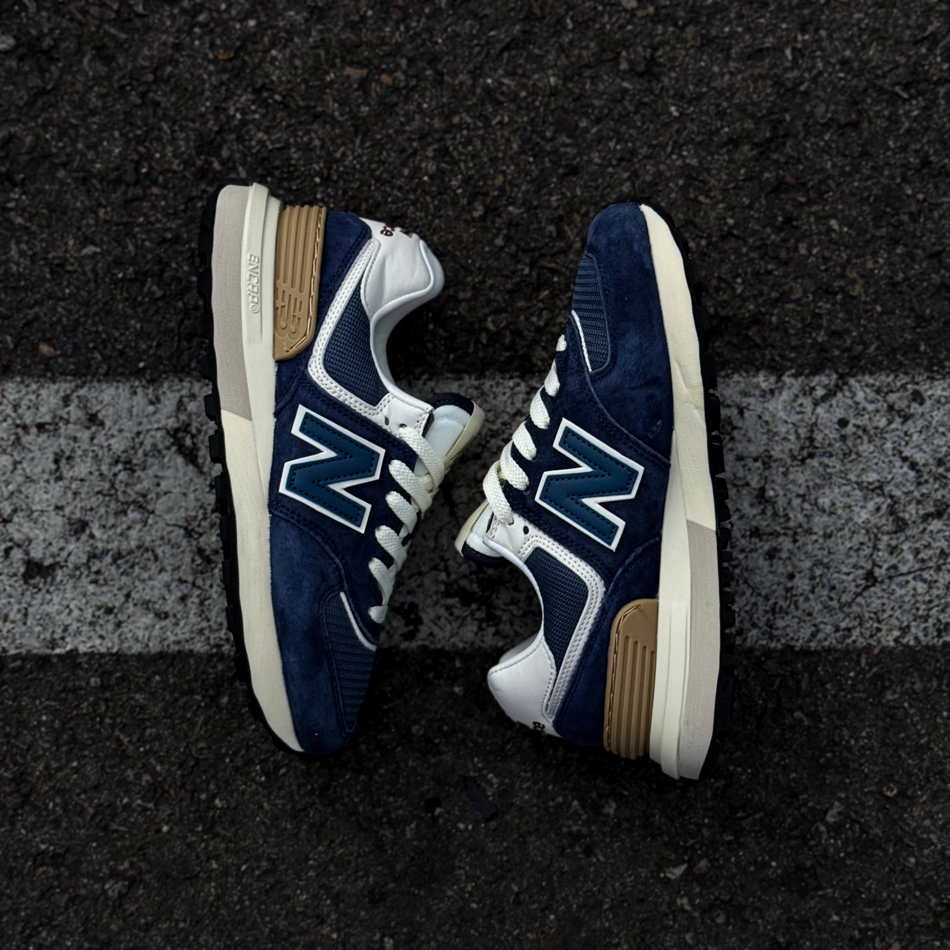 NEW BALANCE 574 / NAVY WHITE BEIGE