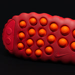 NIKE MIND 001 SLIDE / SOLAR RED