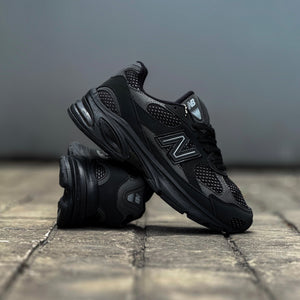 NEW BALANCE 2010 / BLACK