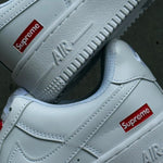 NIKE AIR FORCE 1 LOW / SUPREME WHITE