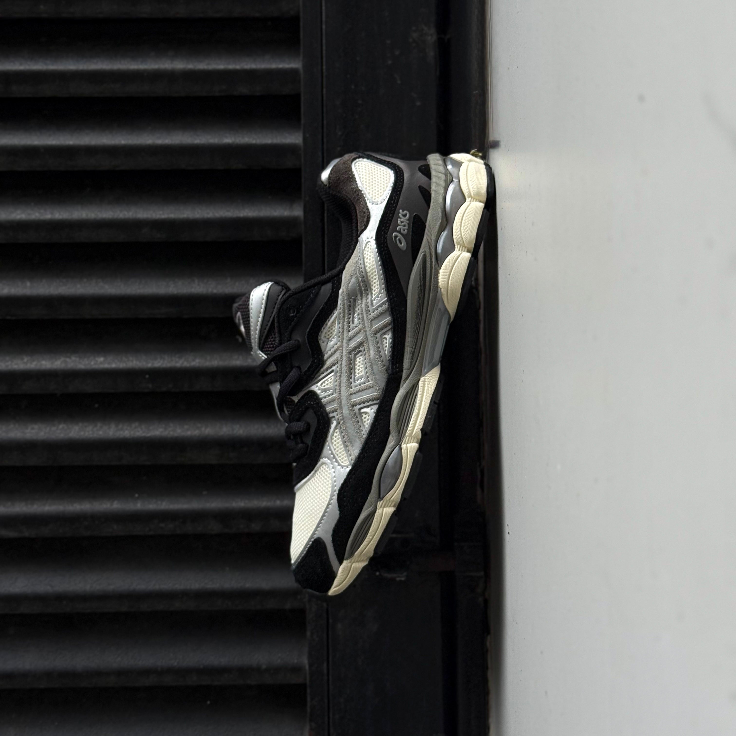 ASICS GEL-NYC / IVORY CLAY