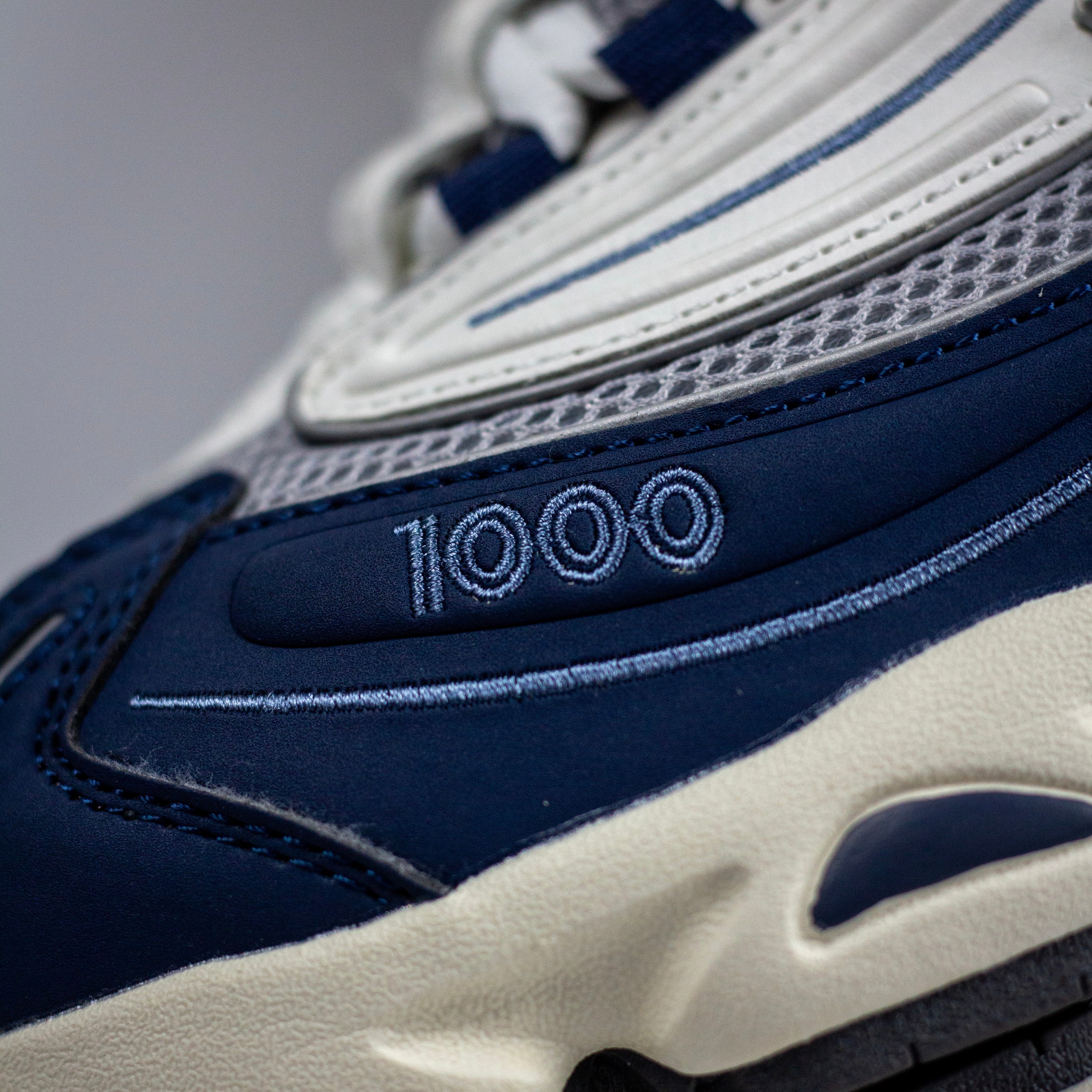 NEW BALANCE 1000 / NAVY SEA SALT