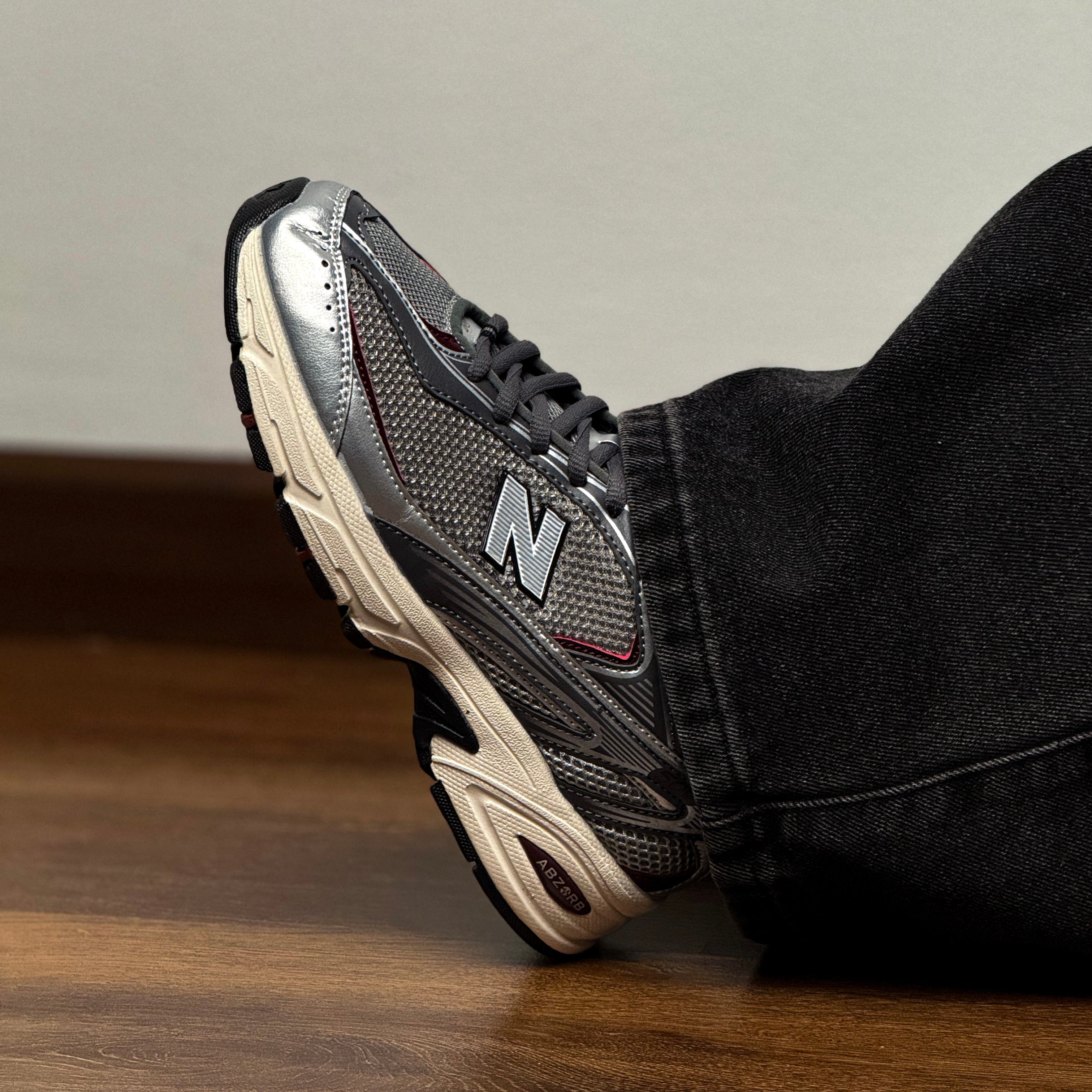 NEW BALANCE 509 / GREY