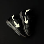 OFF WHITE OUT OF OFFICE / BLACK WHITE OR