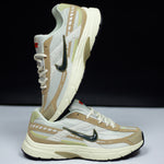 NIKE INITIATOR / LIGHT BONE CARGO KHAKI