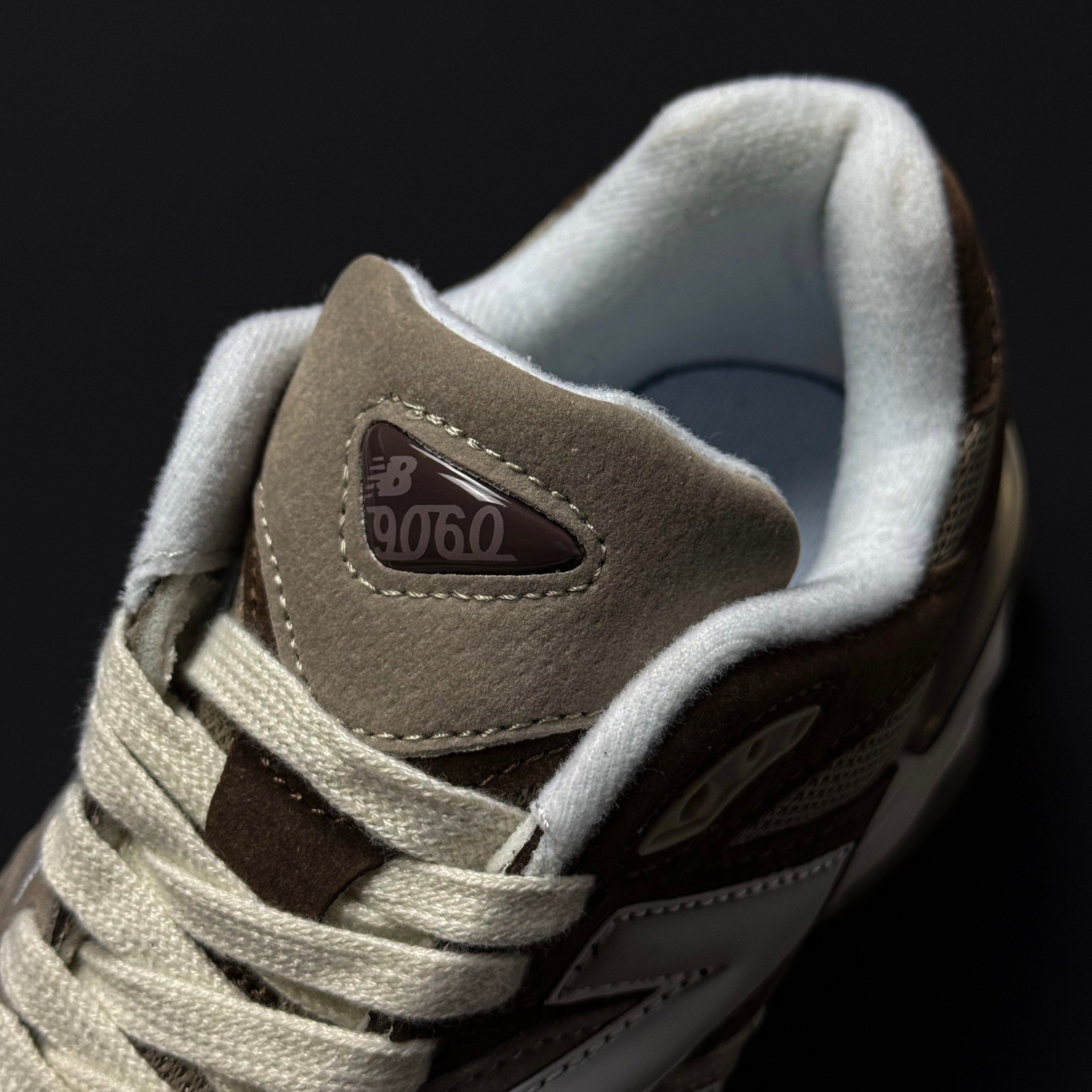 NEW BALANCE 9060 / BROWN BEIGE