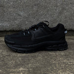 NIKE ZOOM VOMERO ROAM / TRIPLE BLACK