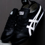 ONITSUKA TIGER MÉXICO 66 / BLACK WHITE OR
