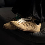 NEW BALANCE 530 SL / MIU MIU ECRU