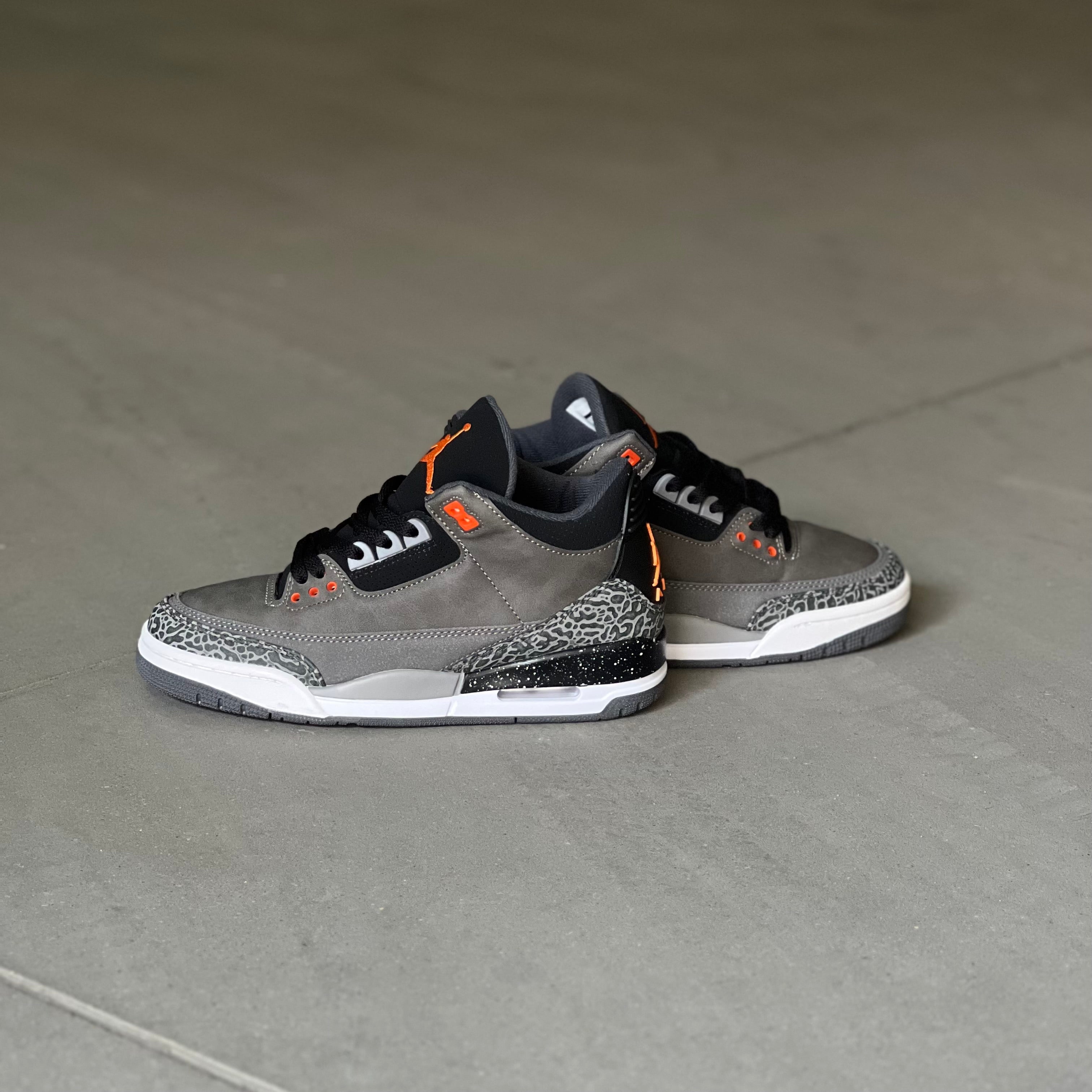 AIR JORDAN 3 RETRO / FEAR PEACK