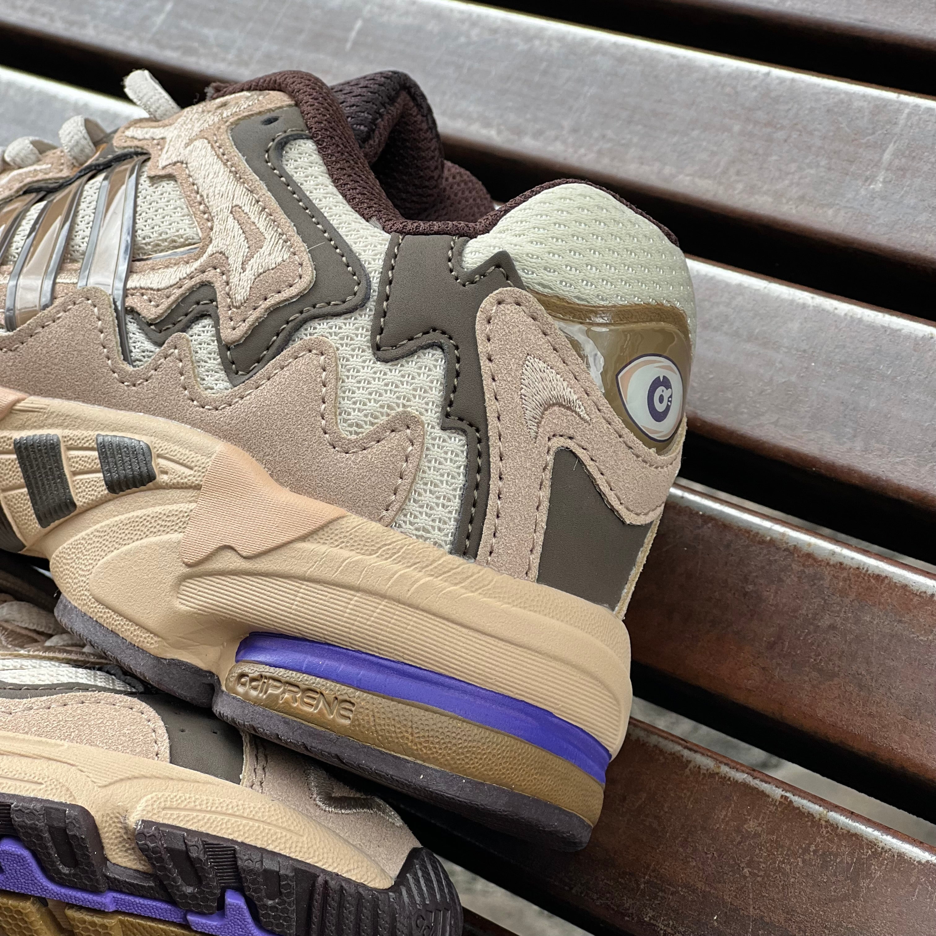 ADIDAS RESPONSE CL / BAD BUNNY PASO FINO