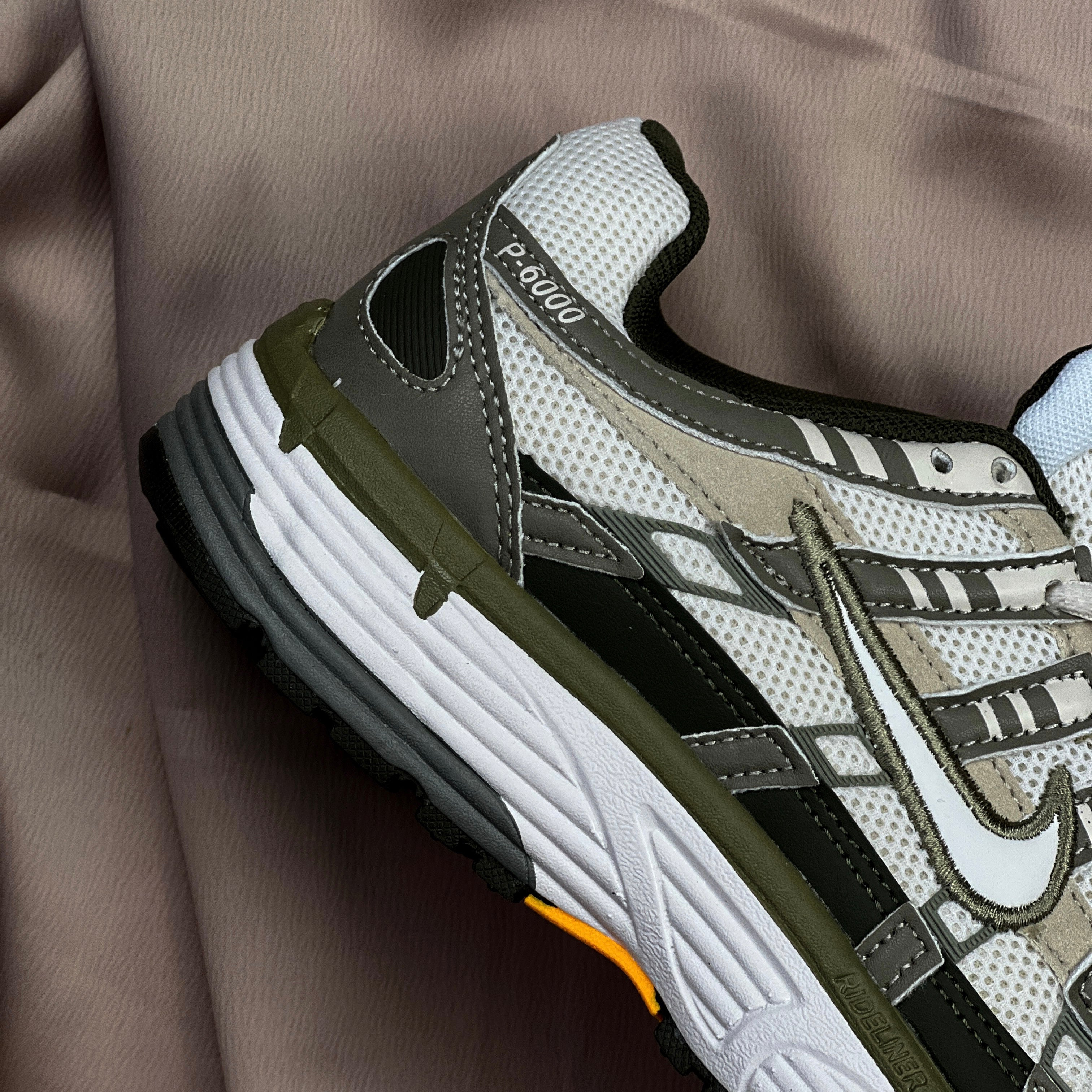 NIKE P-6000 / LIGHT ARMY CARGO KHAKI