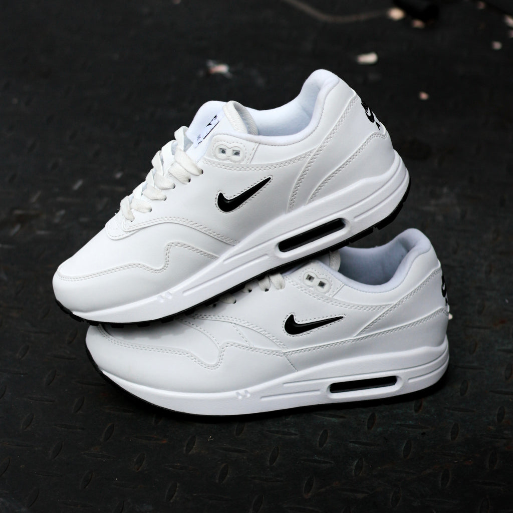NIKE AIR MAX 1 PREMIUM / WHITE BLACK