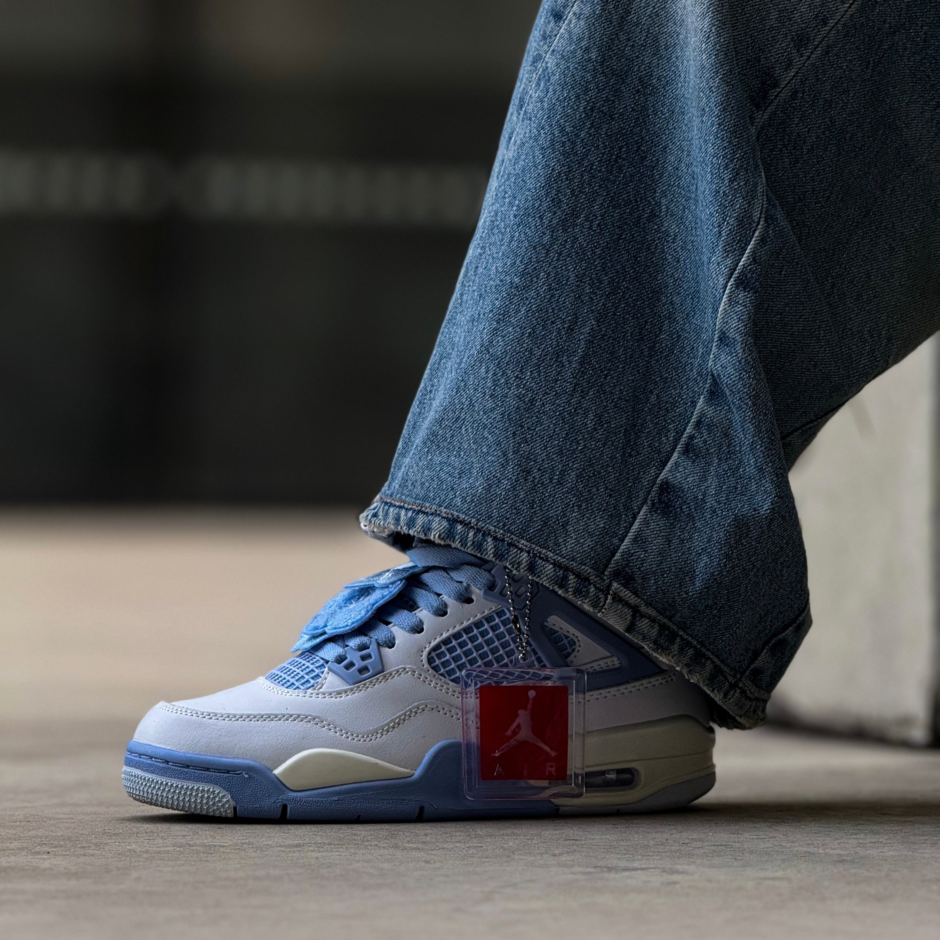 JORDAN 4 RETRO / FORGET ME NOT
