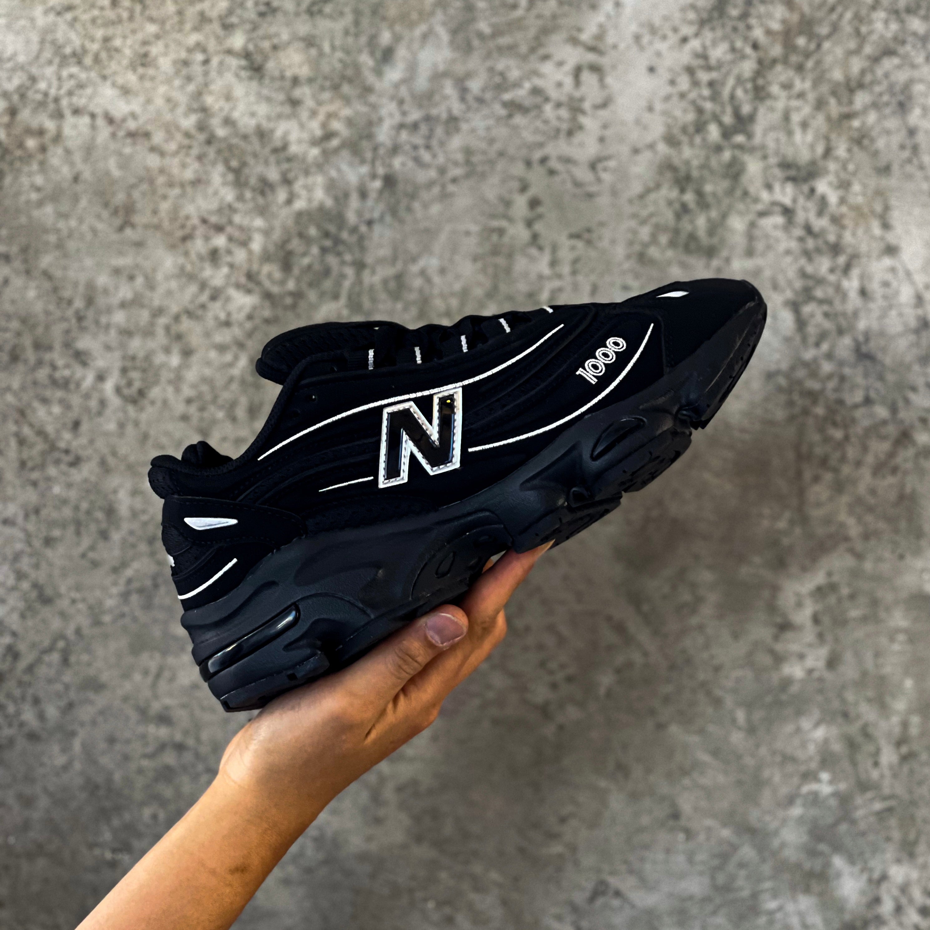 NEW BALANCE 1000 / LUNAR NEW YEAR BLACK