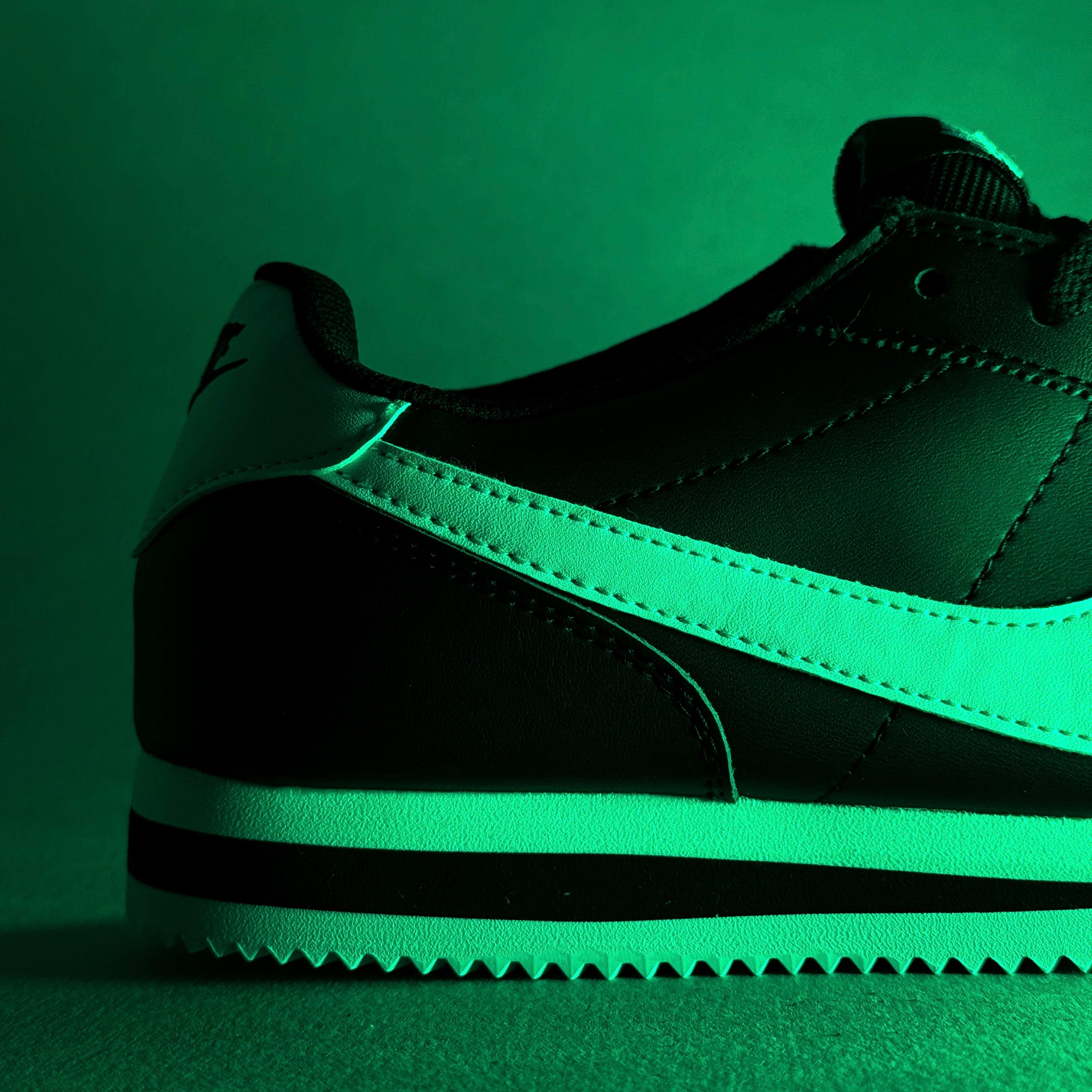 NIKE CORTEZ BASIC / BLACK WHITE