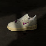 NIKE AIR FORCE 1 LOW / WHITE CREAM