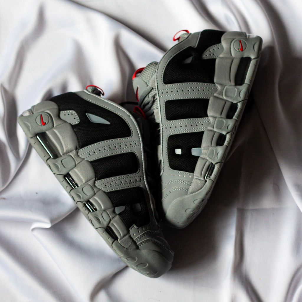 NIKE AIR MORE UPTEMPO / DARK GREY