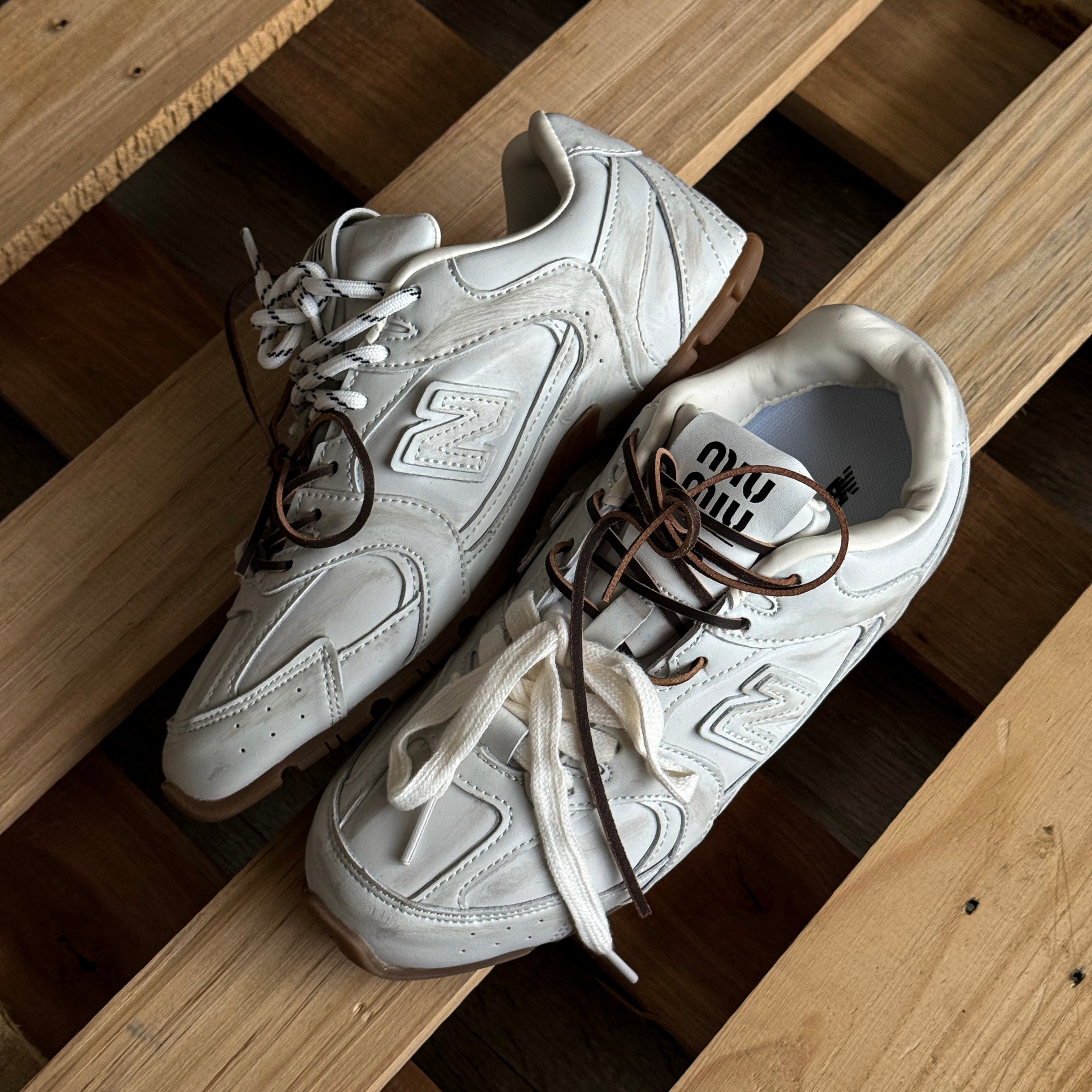 NEW BALANCE 530 SL MIU MIU / WHITE