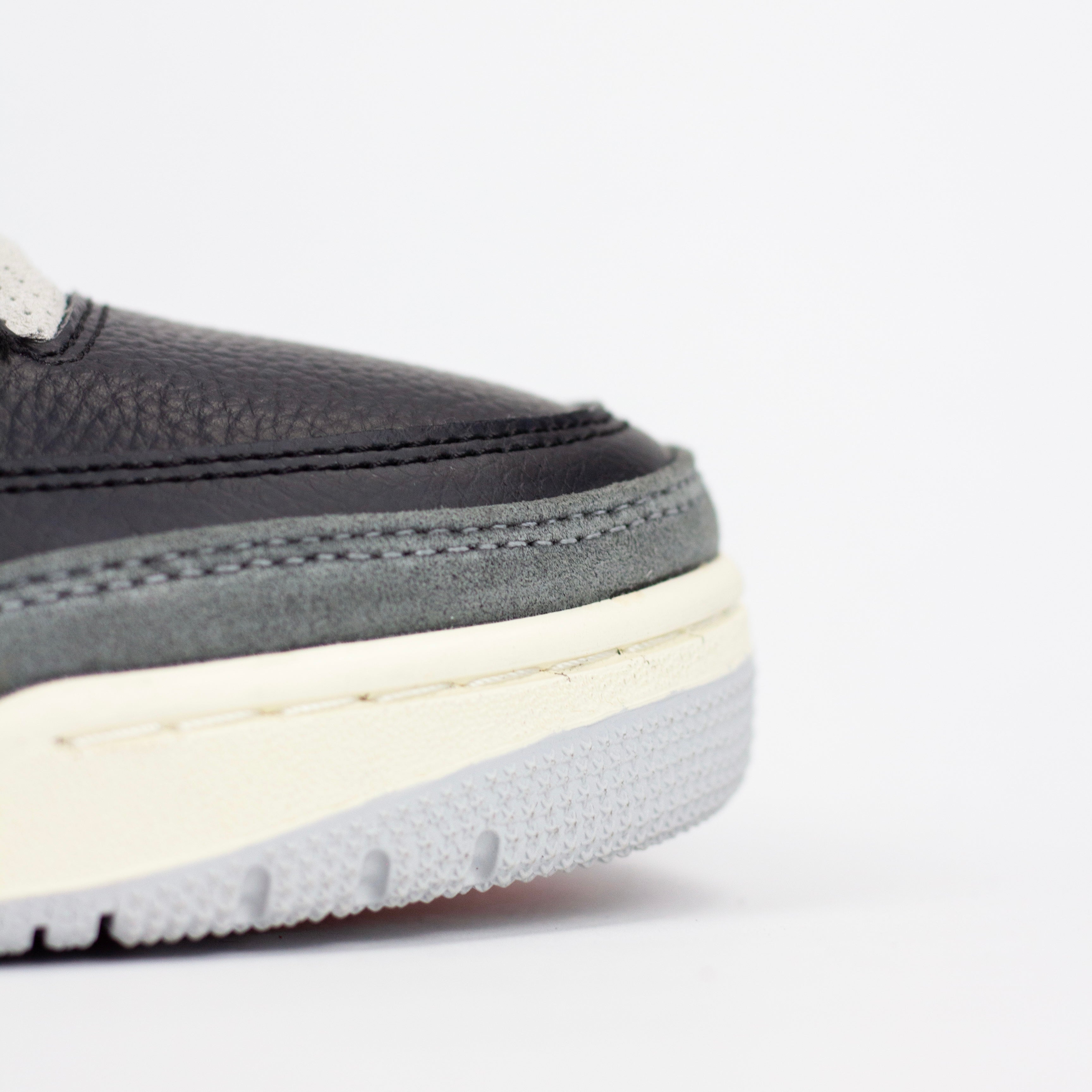JORDAN 3 RETRO OG / RARE AIR