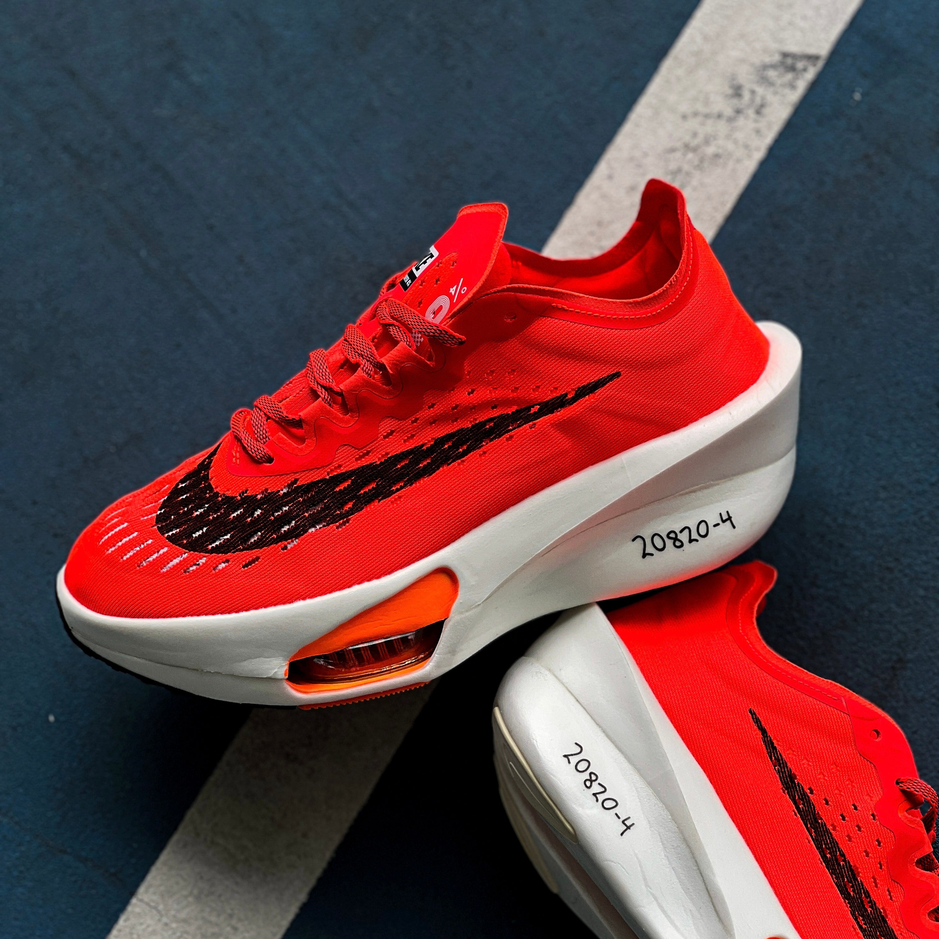 NIKE AIR ZOOM ALPHAFLY / BRIGHT MANGO