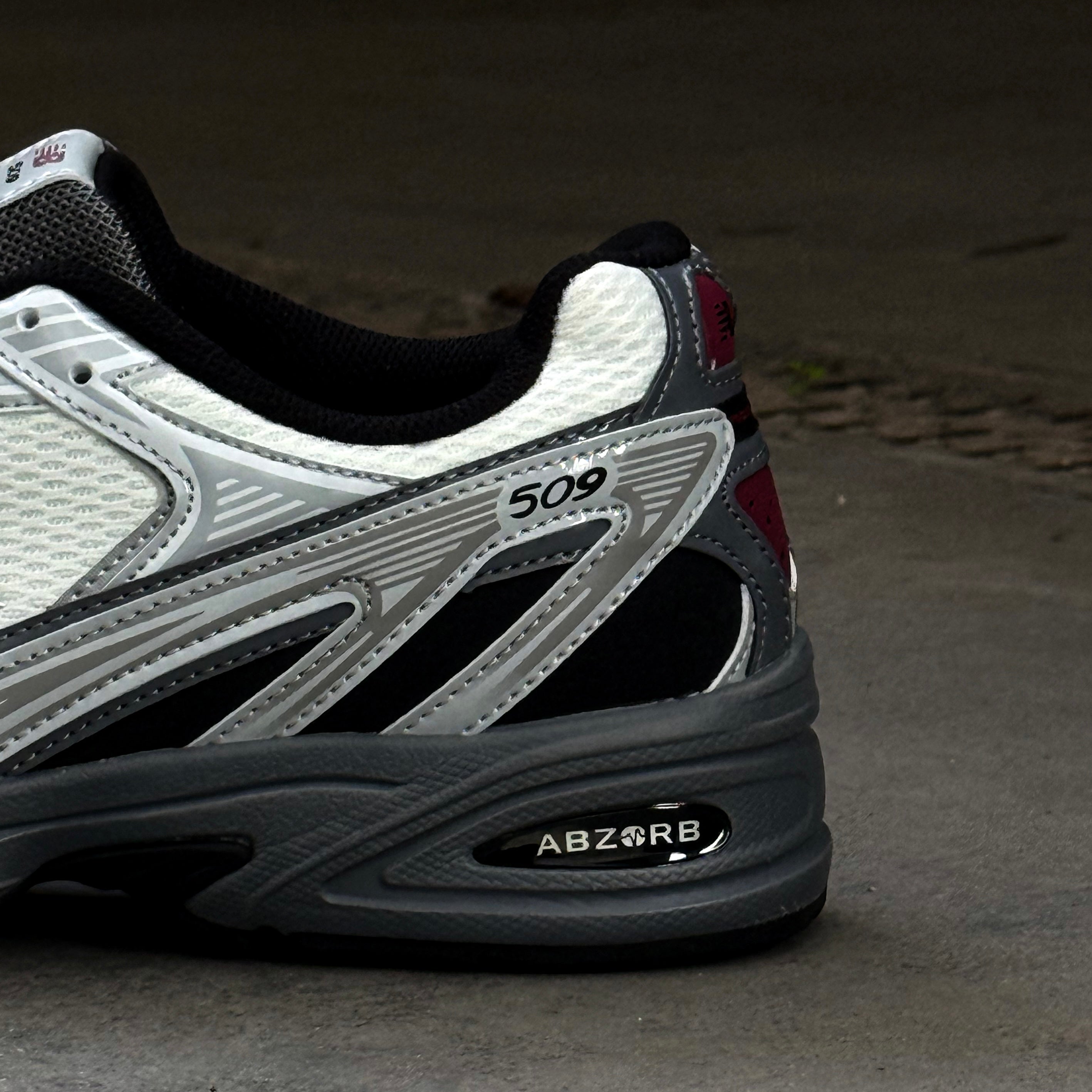 NEW BALANCE 509 / BLACK GREY