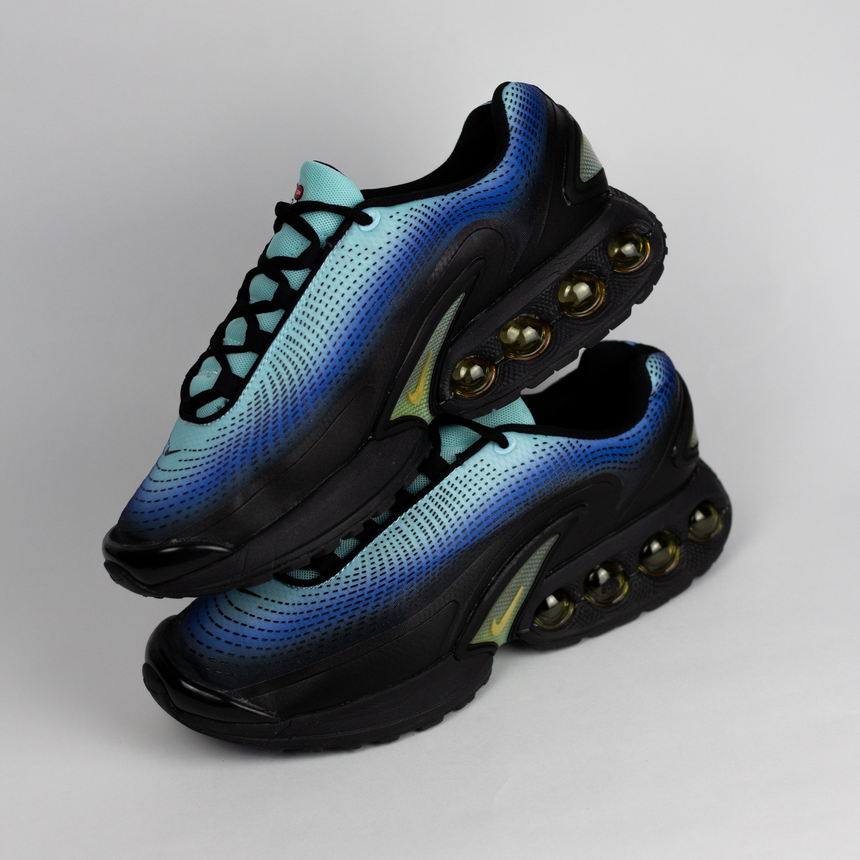 NIKE AIR MAX DN SE / HYPER BLUE
