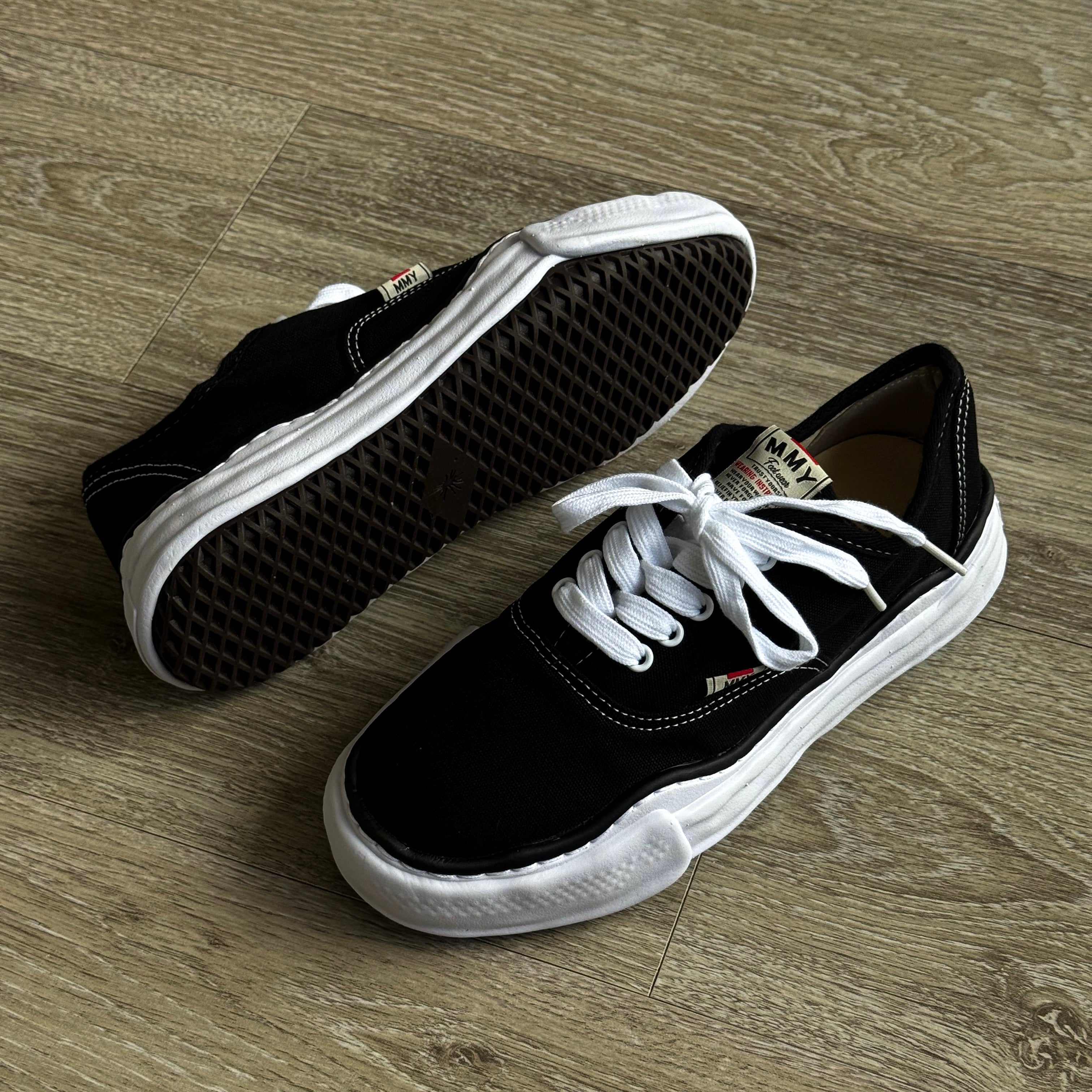 MAISON MIHARA YASUHIRO / BLACK