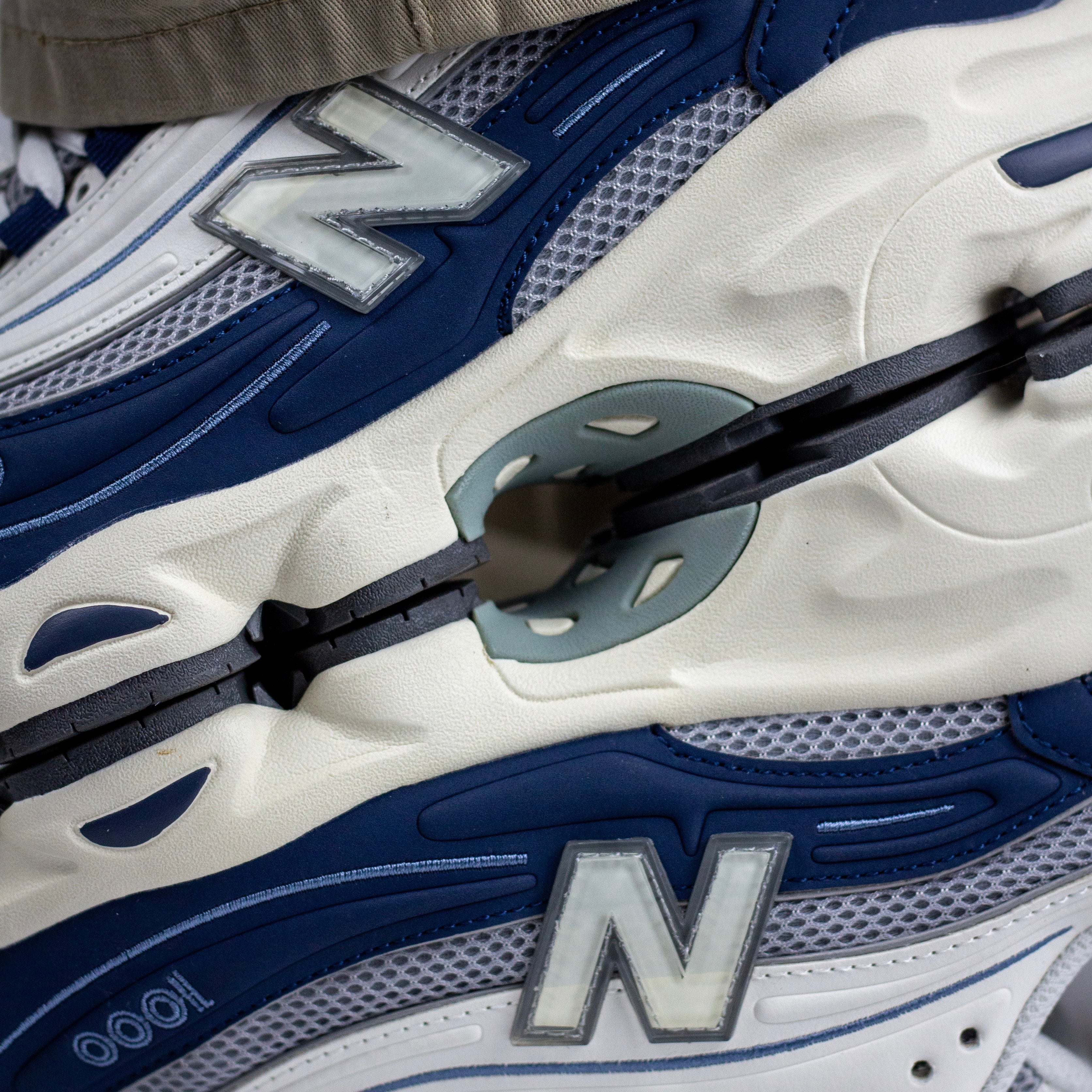 NEW BALANCE 1000 / NAVY SEA SALT