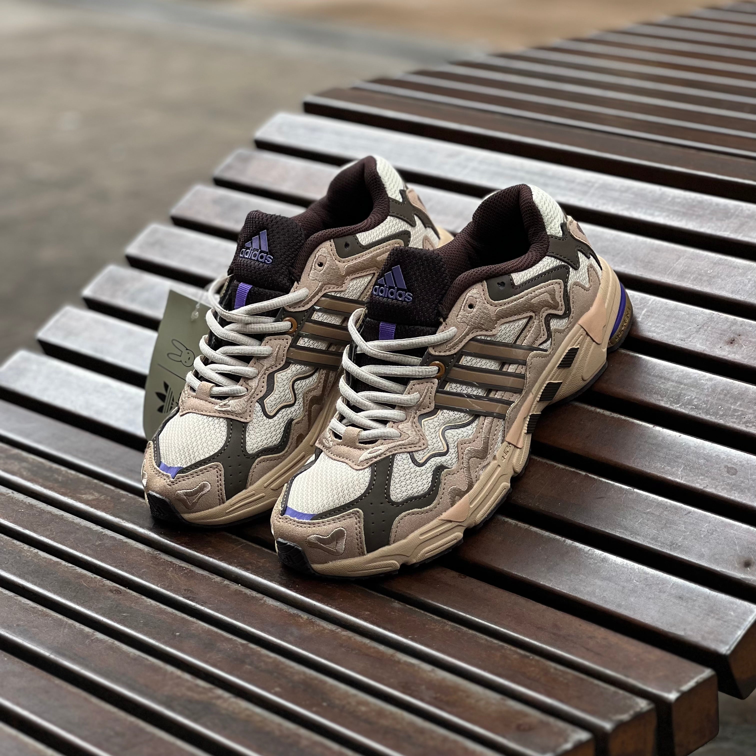 ADIDAS RESPONSE CL / BAD BUNNY PASO FINO