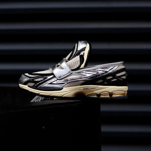 NEW BALANCE 1906L / SILVER METALLIC CREAM