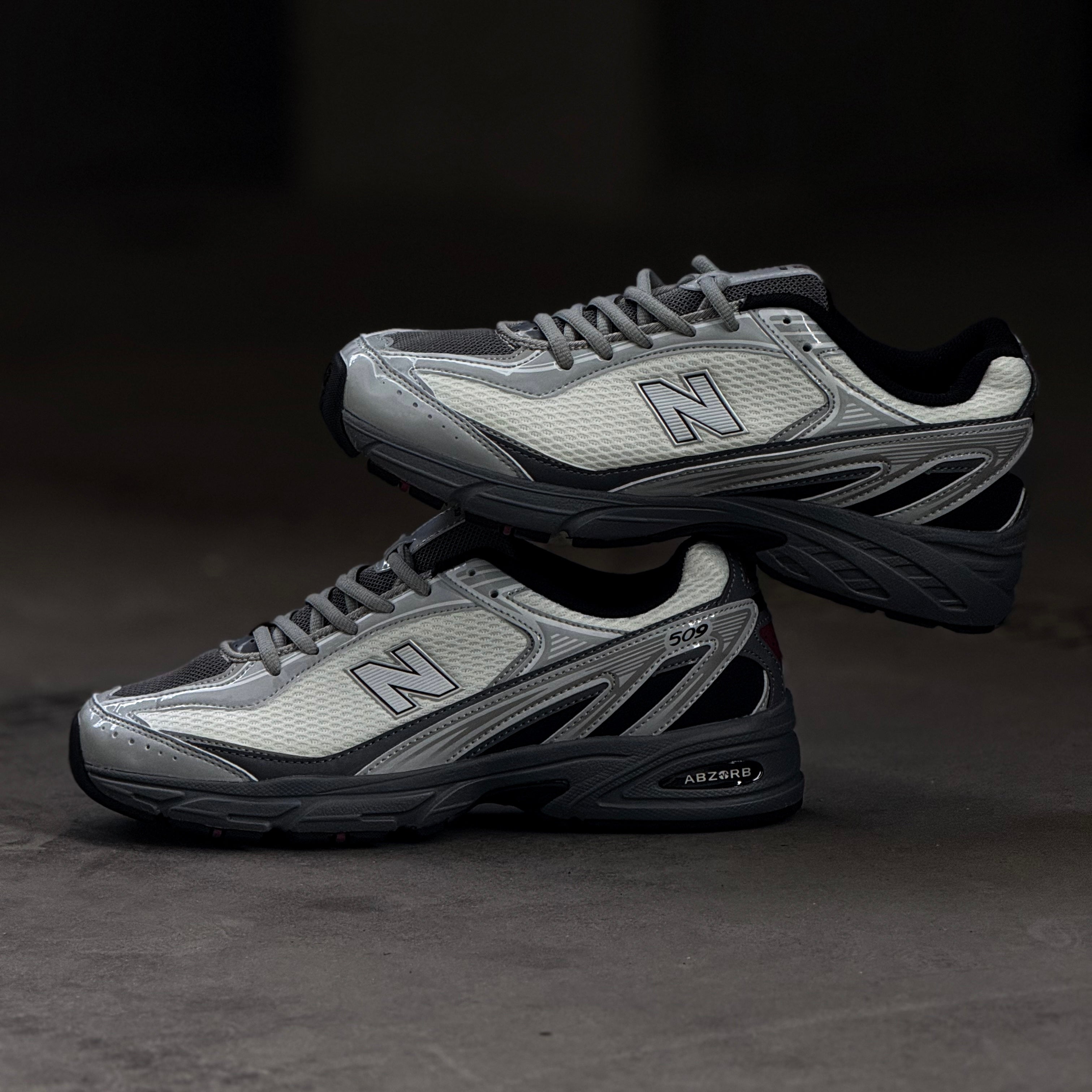 NEW BALANCE 509 / BLACK GREY