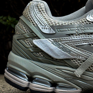 NEW BALANCE 1906A / CONCRETE SILVER METALIC