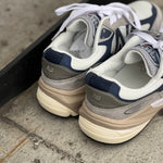 NEW BALANCE 990 / GREY NAVY - TEDDY SANTIS