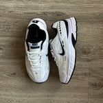 NIKE INTIATOR / WHITE BLACK