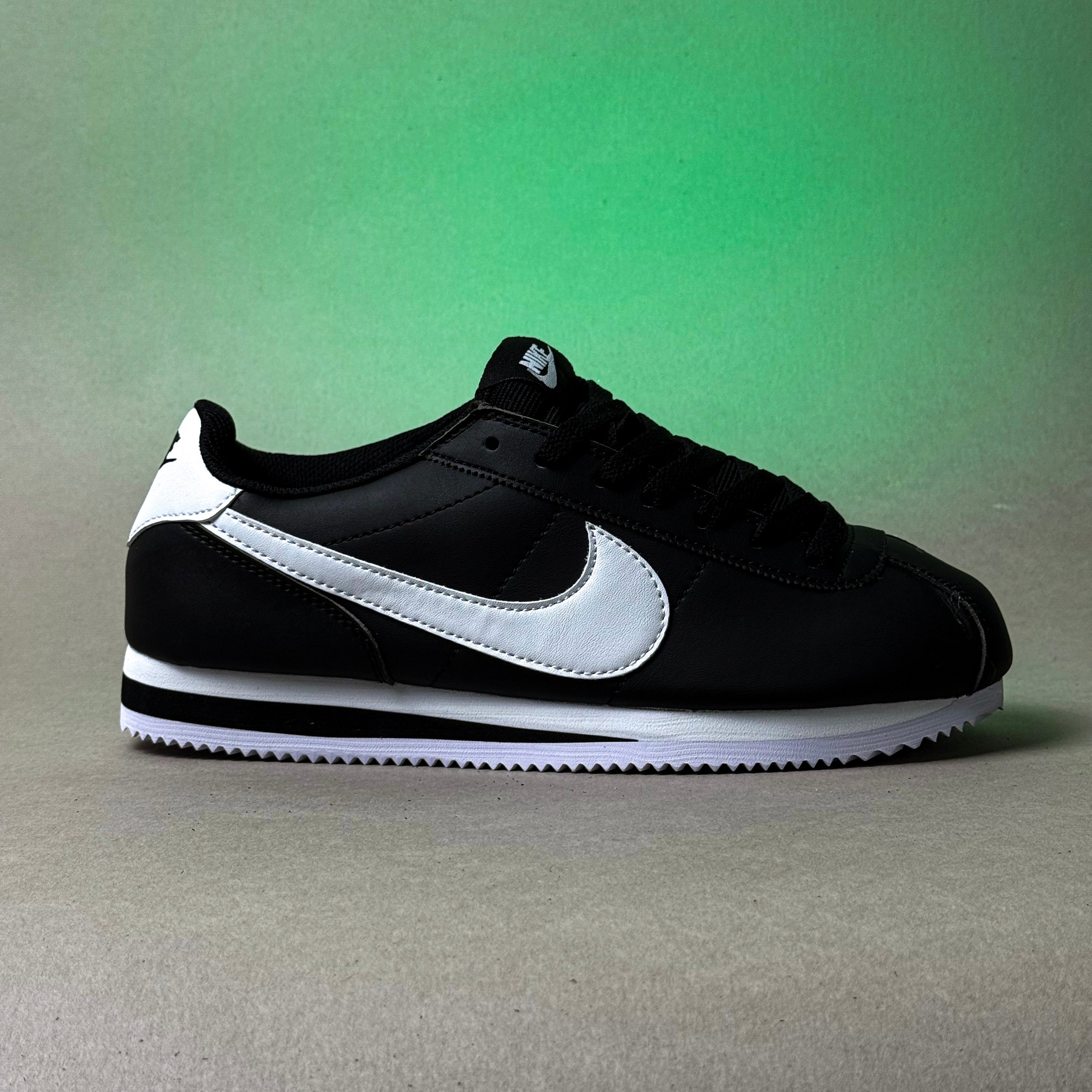 NIKE CORTEZ BASIC / BLACK WHITE