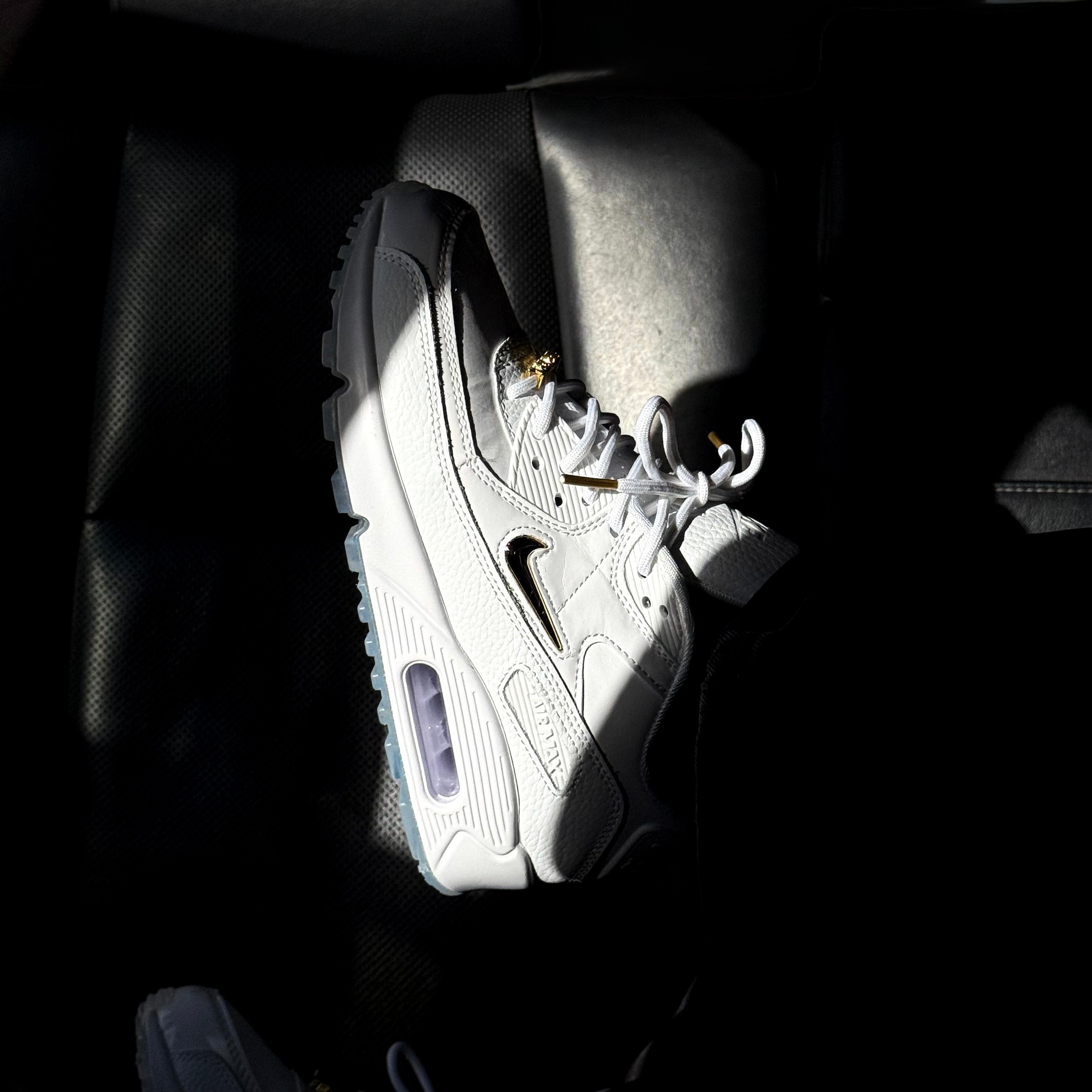 NIKE AIR MAX 90 NRG / RADIO WHITE