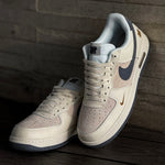 NIKE AIR FORCE 1 / UNDEFEATED