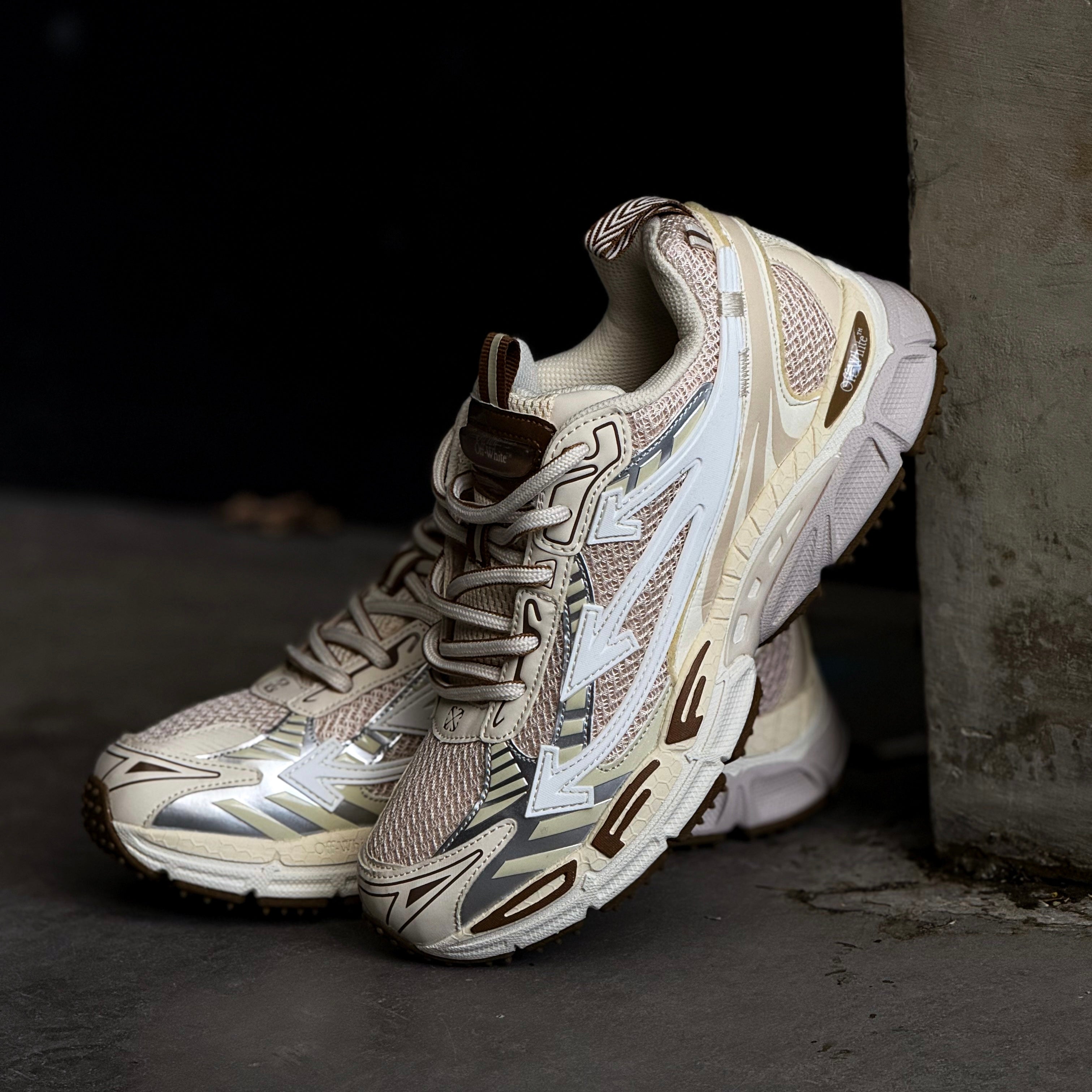 OFF WHITE BE RIGHT BACK / SOFT PINK